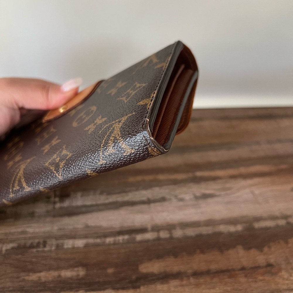 Louis Vuitton Monogram Boetie Wallet - Picture 5 of 14